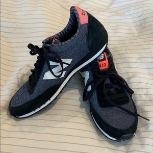 NB 410 Sneakers